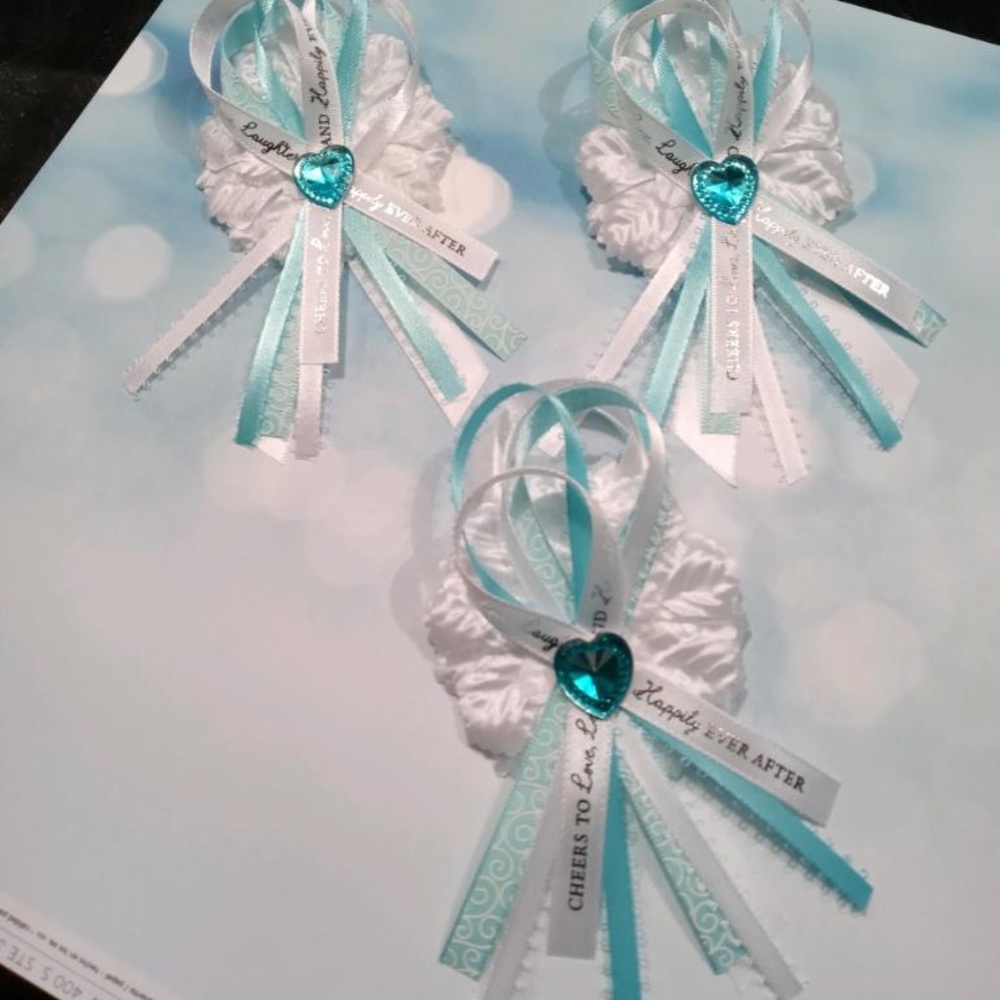 25 Bridal Shower “Cheers to Happily Ever After” Corsages/Capias